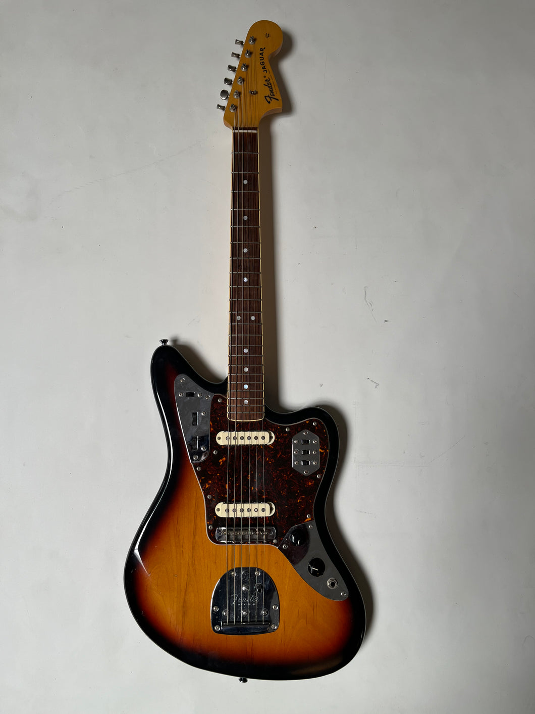 流行 Fender jaguar crafted in japan