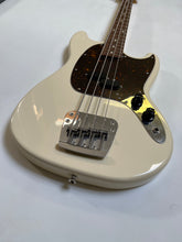 Load image into Gallery viewer, 2007 Fender CIJ - Mustang Bass
